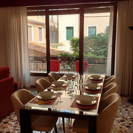 Apartment Antico Rio Acqua Dolce Venedig