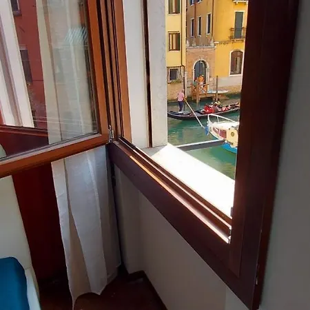 Apartment Antico Rio Acqua Dolce Venedig